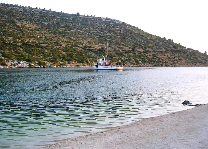 With Parking Space Stupin Celine, - 23929 דירה *