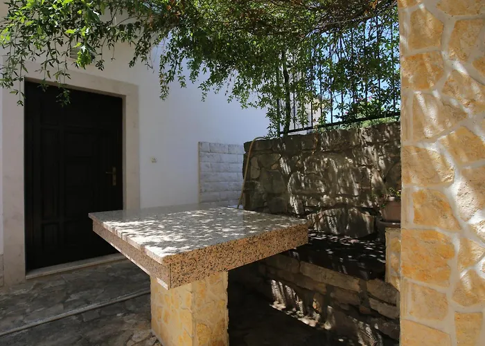 With Parking Space Stupin Celine, - 23929 * Rogoznica (Sibenik-Knin)